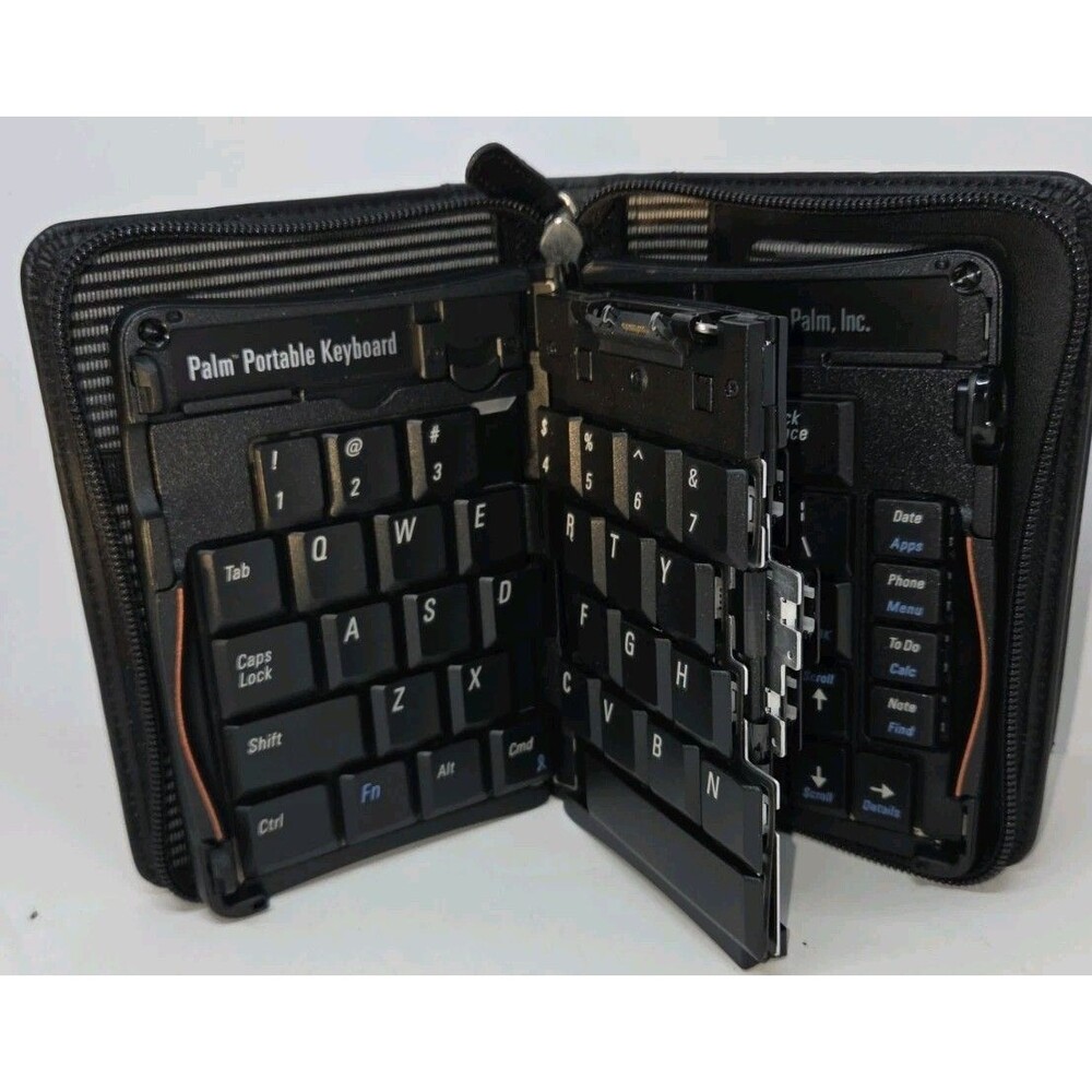 Vtg Palm Portable Folding Keyboard Black P10713U PDA Accessory w/ zip case AS IS